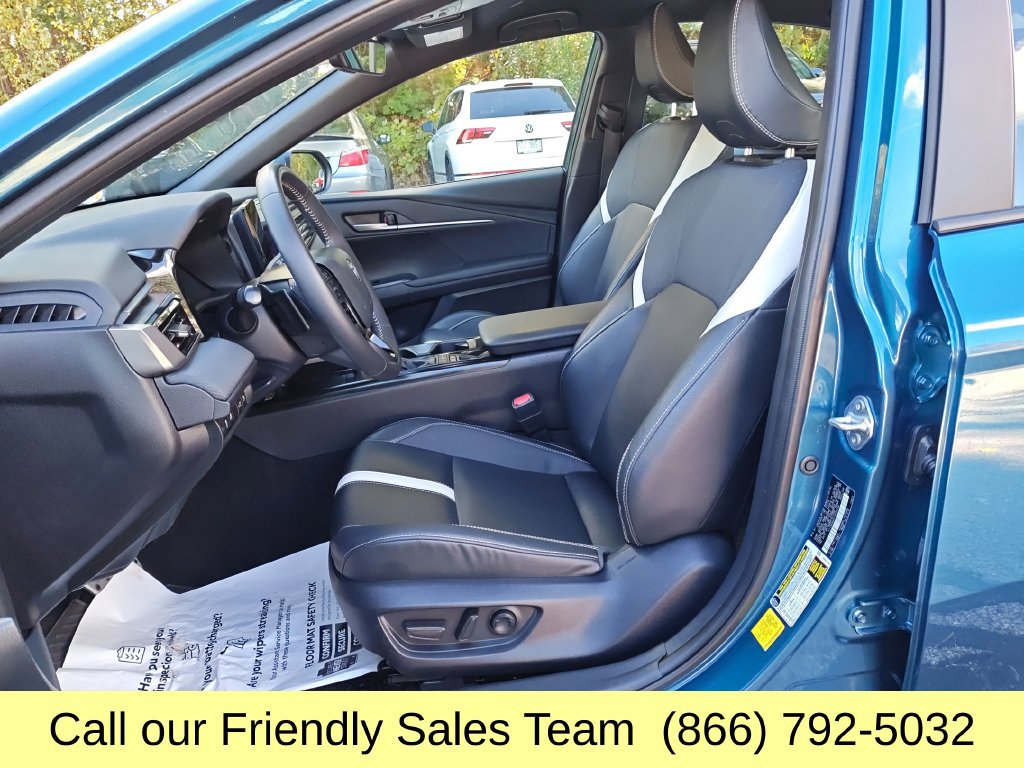 Certified 2026 Toyota Camry SE w/ Convenience Package FWD image 11