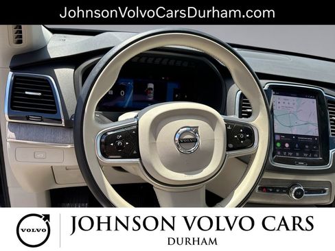Used 2023 Volvo XC90 B6 Plus AWD/4WD image 11