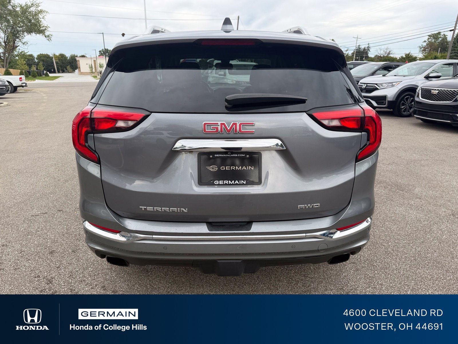 Used 2019 GMC Terrain Denali w/ Advanced Safety Package AWD/4WD image 8