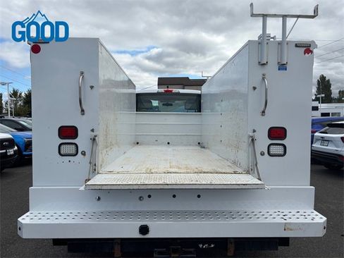 Used 2017 Ford F550 2WD Regular Cab Super Duty image 33