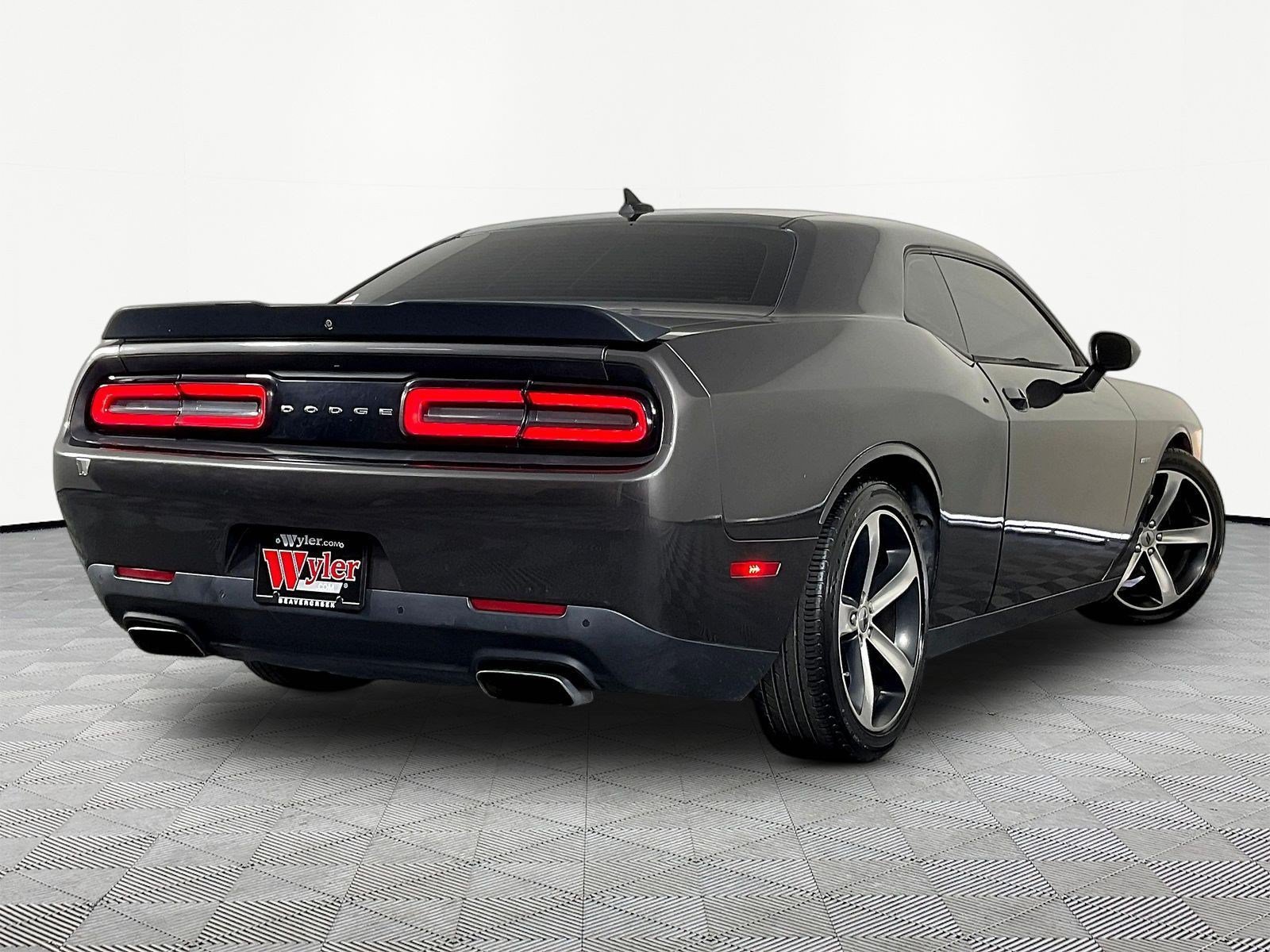 Used 2017 Dodge Challenger R/T Plus RWD image 6