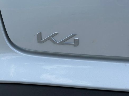 New 2026 Kia K4 LXS image 10