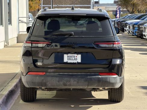 New 2025 Jeep Grand Cherokee L Altitude RWD image 6