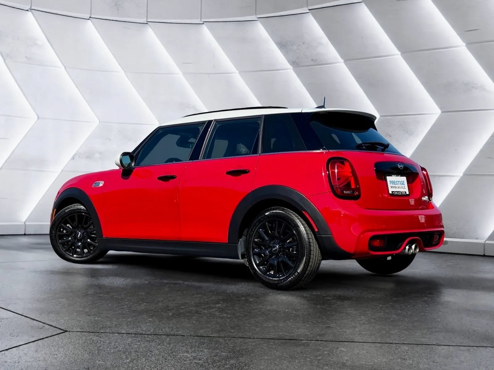 Used 2019 MINI Cooper S w/ Driver Assistance Package FWD image 6
