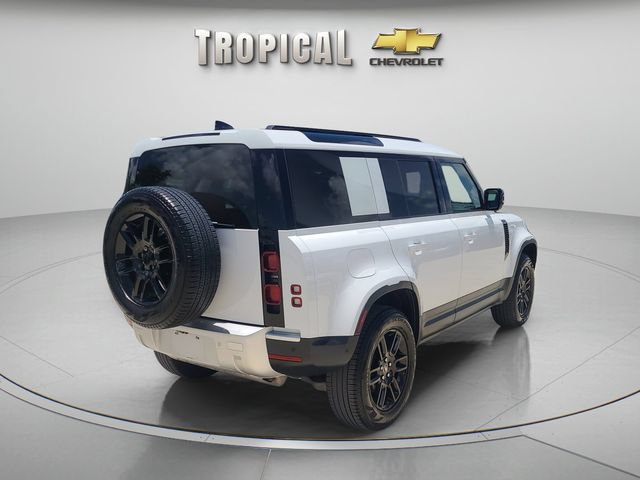 Used 2025 Land Rover Defender 110 S AWD/4WD image 3