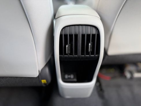 Used 2024 Hyundai Kona SEL image 51