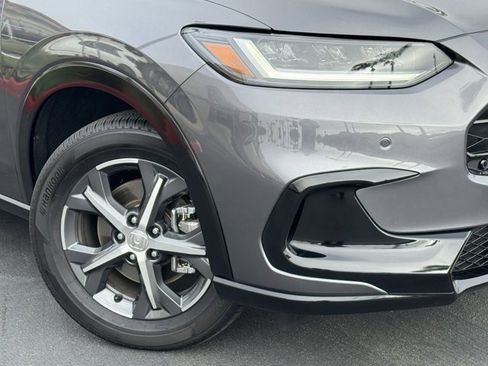 Used 2024 Honda HR-V EX-L image 2