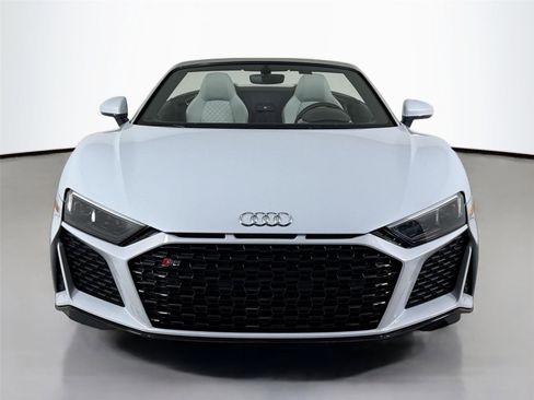 Used 2021 Audi R8 V10 w/ Premium Package image 11