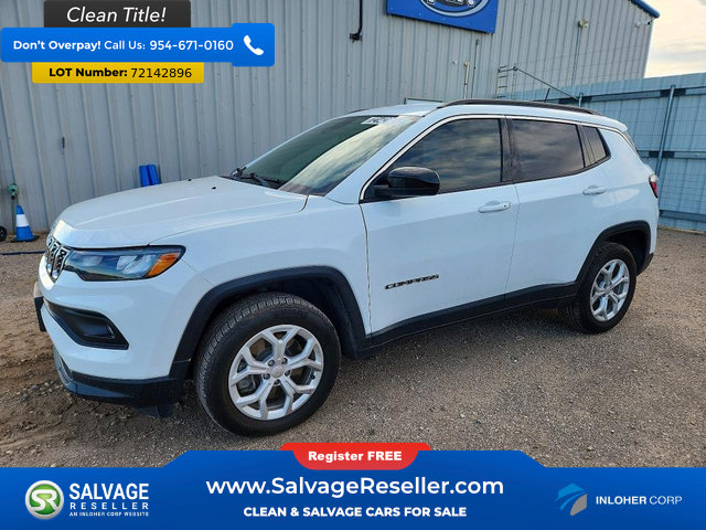 Used 2024 Jeep Compass Latitude AWD/4WD image 1