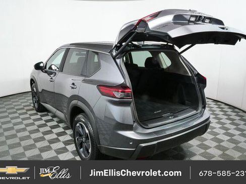 Used 2025 Nissan Rogue SV AWD/4WD image 26