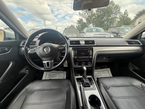 Used 2015 Volkswagen Passat 1.8T SE image 13