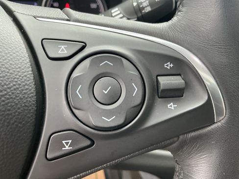 Used 2020 Buick Enclave Essence w/ Sport Touring Edition AWD/4WD image 18