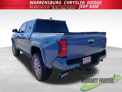 Used 2026 Toyota Tacoma Limited AWD/4WD image 6