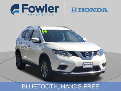 Used 2016 Nissan Rogue SV