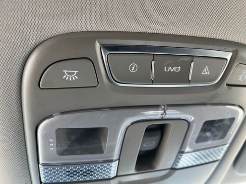 Used 2022 Kia Telluride EX w/ EX Premium Package image 21