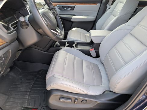 Used 2017 Honda CR-V Touring image 9