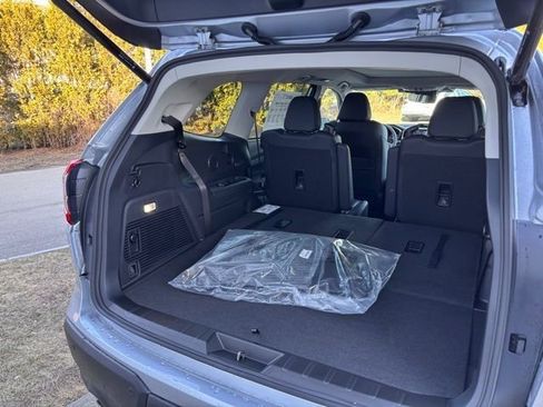 New 2026 Subaru Ascent Touring AWD/4WD image 17
