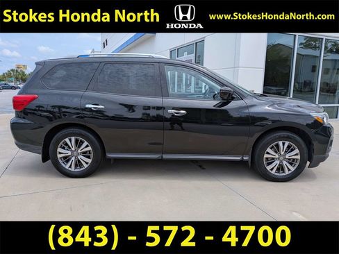 Used 2019 Nissan Pathfinder SL w/ Cargo Package FWD image 12