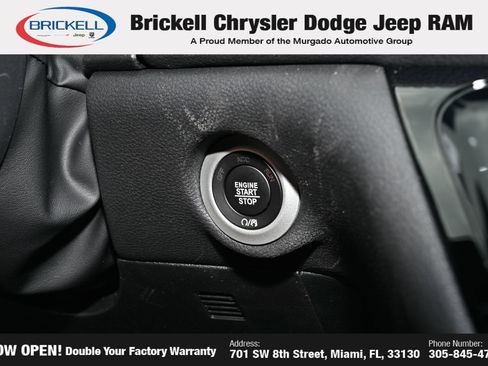 Used 2026 Chrysler Pacifica Select w/ S Appearance Package FWD image 30