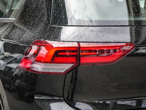 New 2026 Volkswagen GTI SE FWD image 7