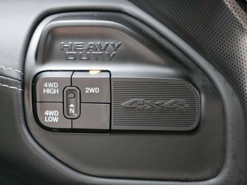 Used 2024 RAM 2500 Limited image 25