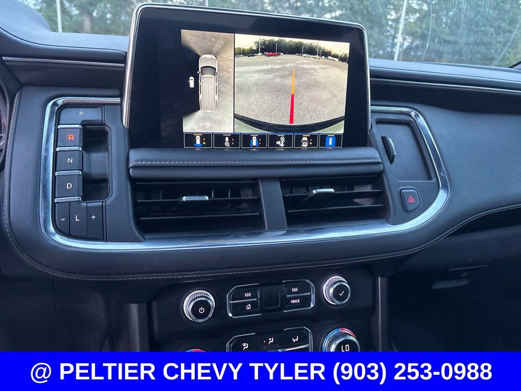 Used 2023 GMC Yukon XL AT4 w/ AT4 Premium Package AWD/4WD image 16