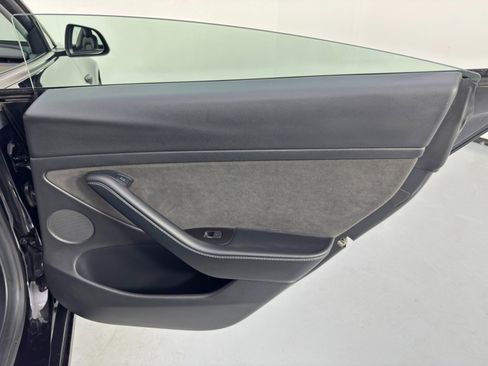 Used 2022 Tesla Model 3 Performance image 46