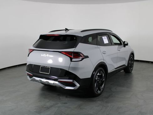 Used 2025 Kia Sportage SX image 15