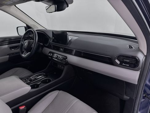 Certified 2023 Honda Pilot Elite image 32
