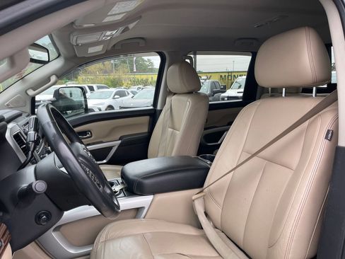 Used 2016 Nissan Titan SL image 13