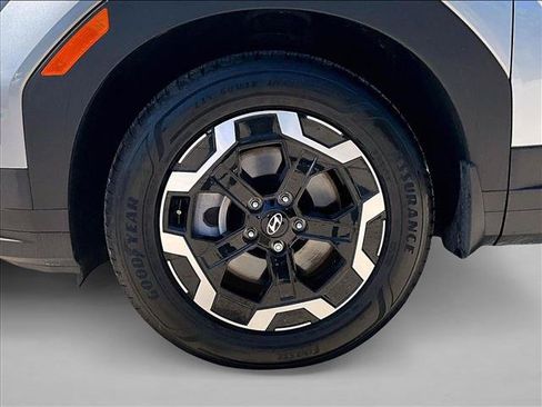 Used 2025 Hyundai Santa Fe SE FWD image 10