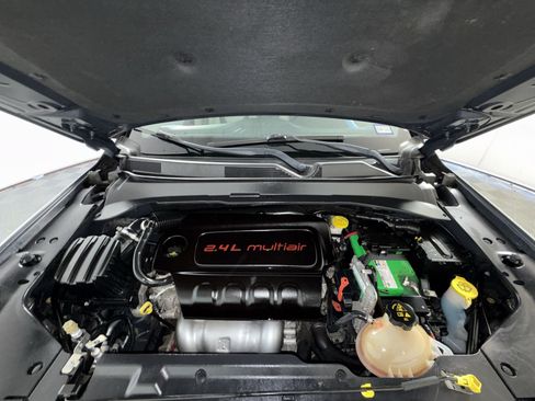 Used 2018 Jeep Compass Limited w/ Navigation Group AWD/4WD image 28
