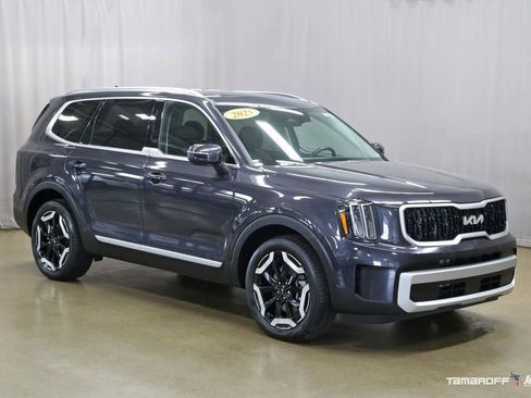 Certified 2025 Kia Telluride EX w/ EX Captain's Chair Package AWD/4WD image 1