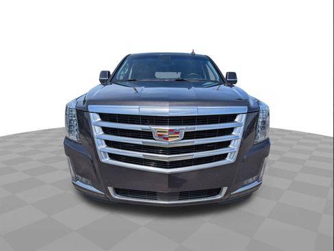 Used 2018 Cadillac Escalade Premium Luxury AWD/4WD image 9