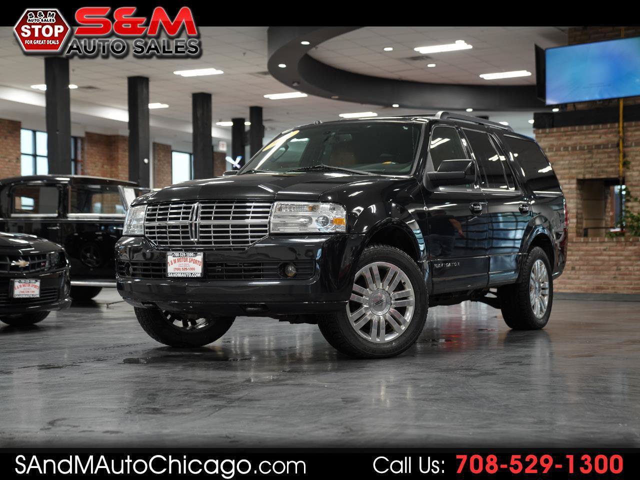 Used 2012 Lincoln Navigator 4WD image 1