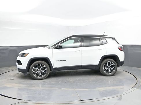 Used 2025 Jeep Compass Limited AWD/4WD image 6