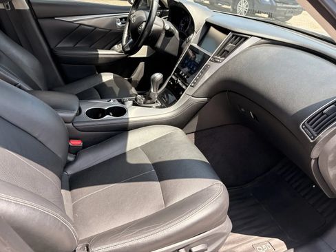 Used 2017 INFINITI Q50 3.0t Premium w/ 3.0T Premium Plus Package RWD image 6