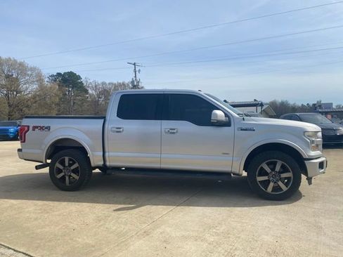 Used 2015 Ford F150 Lariat image 4