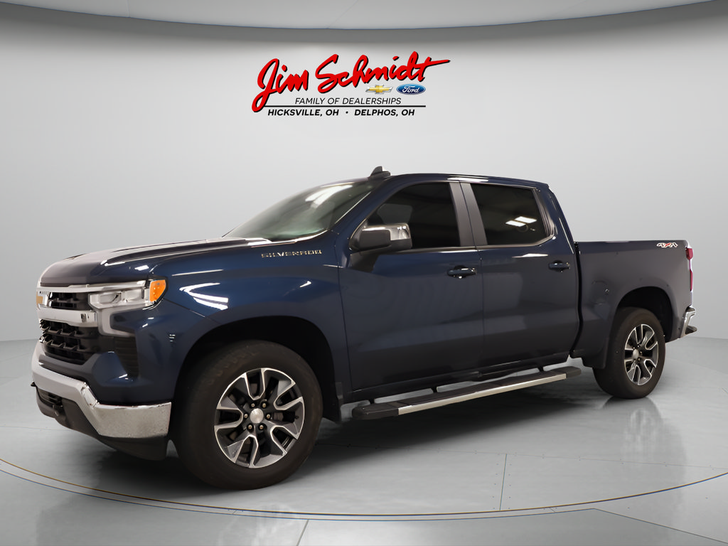 Used 2023 Chevrolet Silverado 1500 LT AWD/4WD image 2