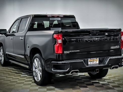 Certified 2024 Chevrolet Silverado 1500 High Country w/ High Country Premium Package image 5