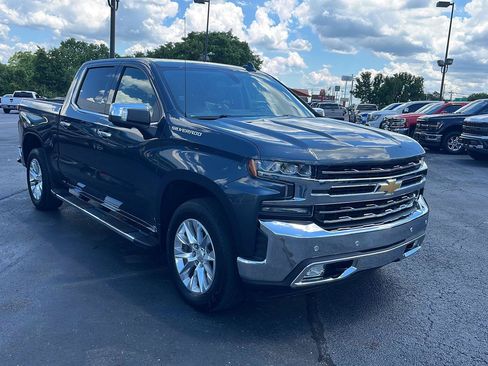 Used 2019 Chevrolet Silverado 1500 LTZ w/ LTZ Plus Package AWD/4WD image 7