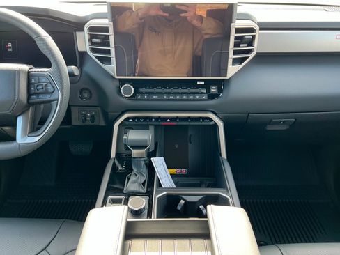 New 2026 Toyota Tundra Limited AWD/4WD image 13