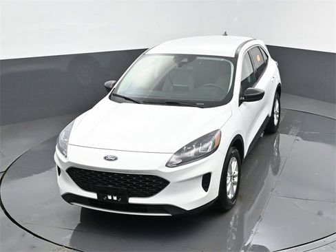 Used 2022 Ford Escape SE w/ Cold Weather Package image 21