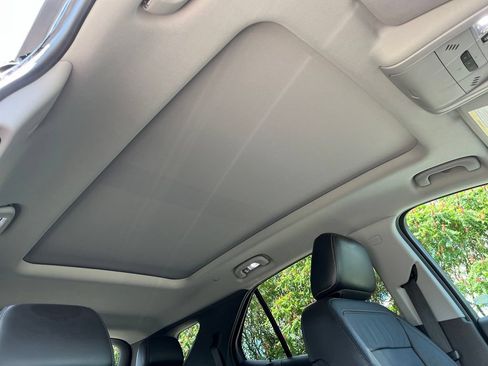 Used 2021 Chevrolet Equinox Premier AWD/4WD image 31