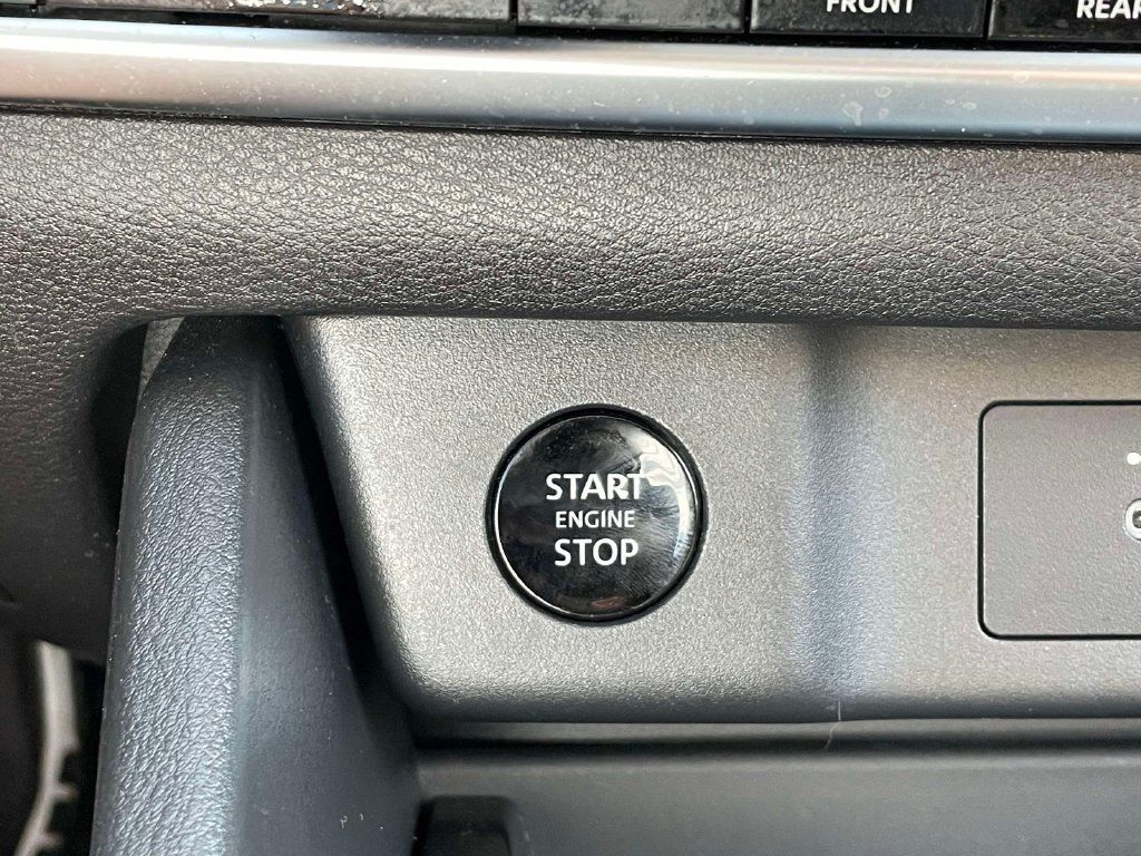 Used 2026 Nissan Rogue SV AWD/4WD image 30