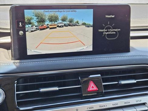 Used 2025 Genesis G70 2.5T RWD image 14