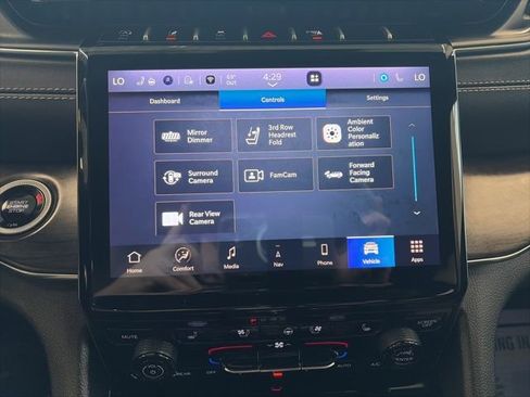 Certified 2024 Jeep Grand Cherokee L Overland w/ Advanced Protech Group III AWD/4WD image 25