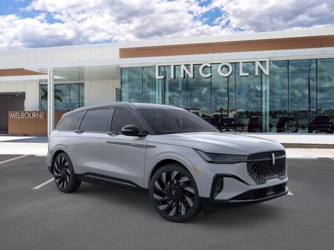 New 2026 Lincoln Nautilus Reserve AWD/4WD image 16