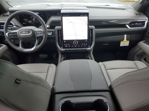 New 2026 GMC Yukon Elevation image 13