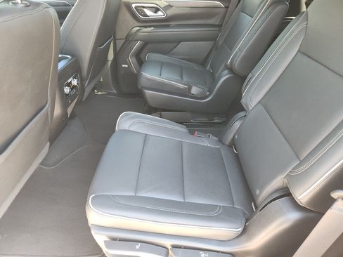 Used 2022 GMC Yukon SLT w/ SLT Premium Package RWD image 39